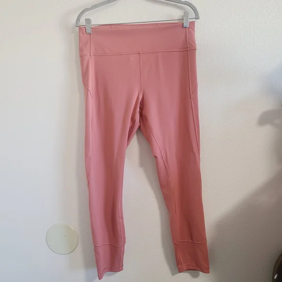 Lululemon Pink In Movement 7/8 Tight *Everlux 25" - Picture 2 of 8